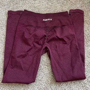 Aurola leggings, medium, EUC, color black cherry